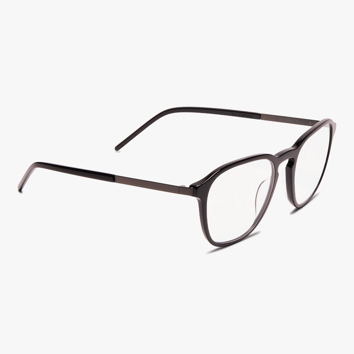 Luxreaders stylish Women's Rønne Black Reading glasses. Made from Titanium in a Square shape.