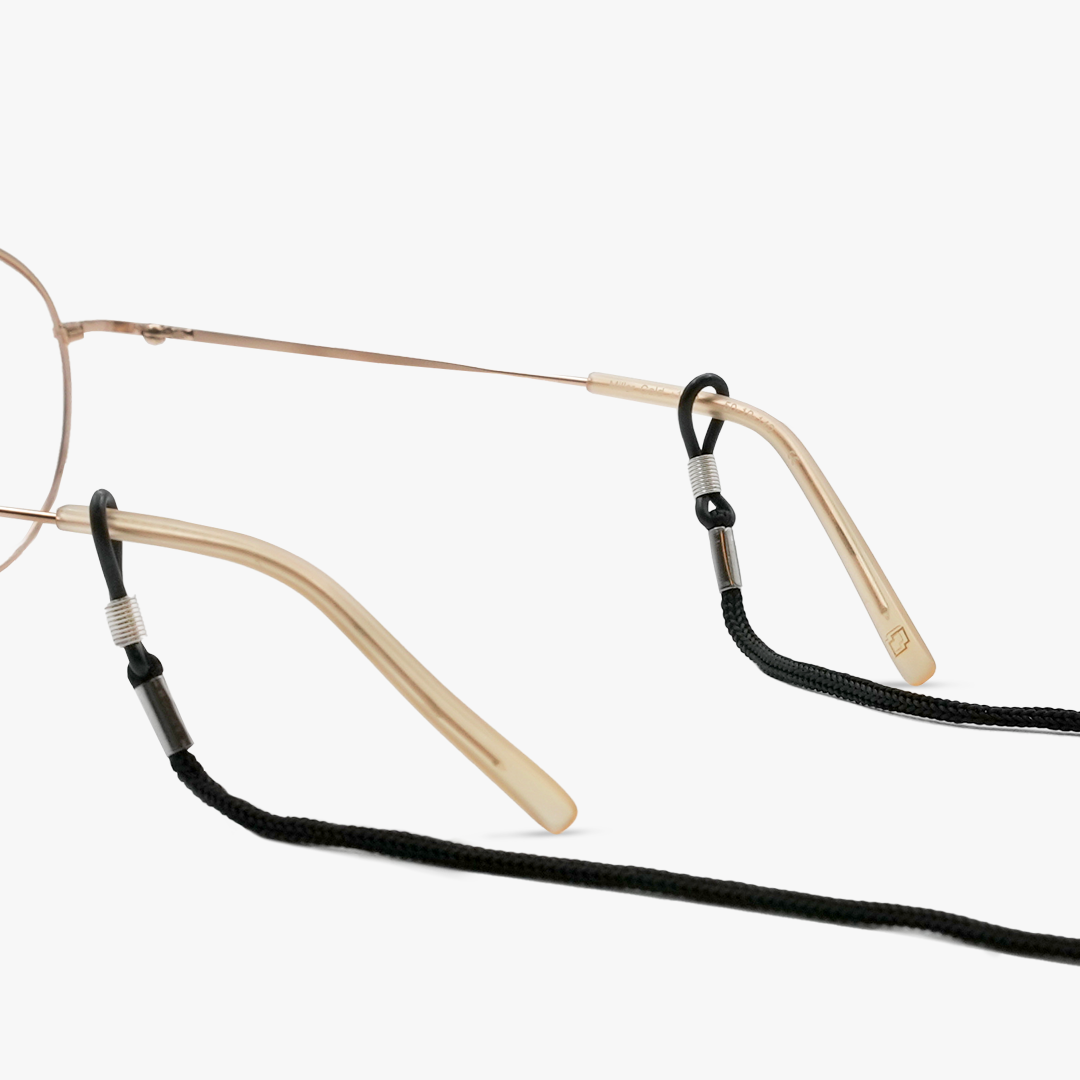 The cord-accessories ensure you always locate your glasses with timeless design, secure rubber loops, and universal usability.
