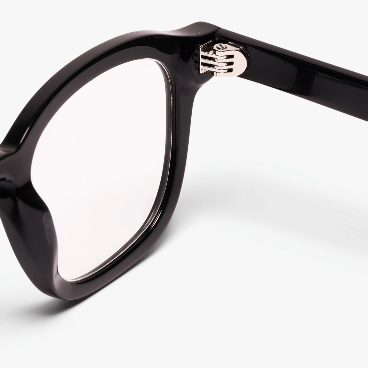 Luxreaders stylish Men's Reykjavik Black Reading glasses. Made from Bio-acetate in a Square shape.