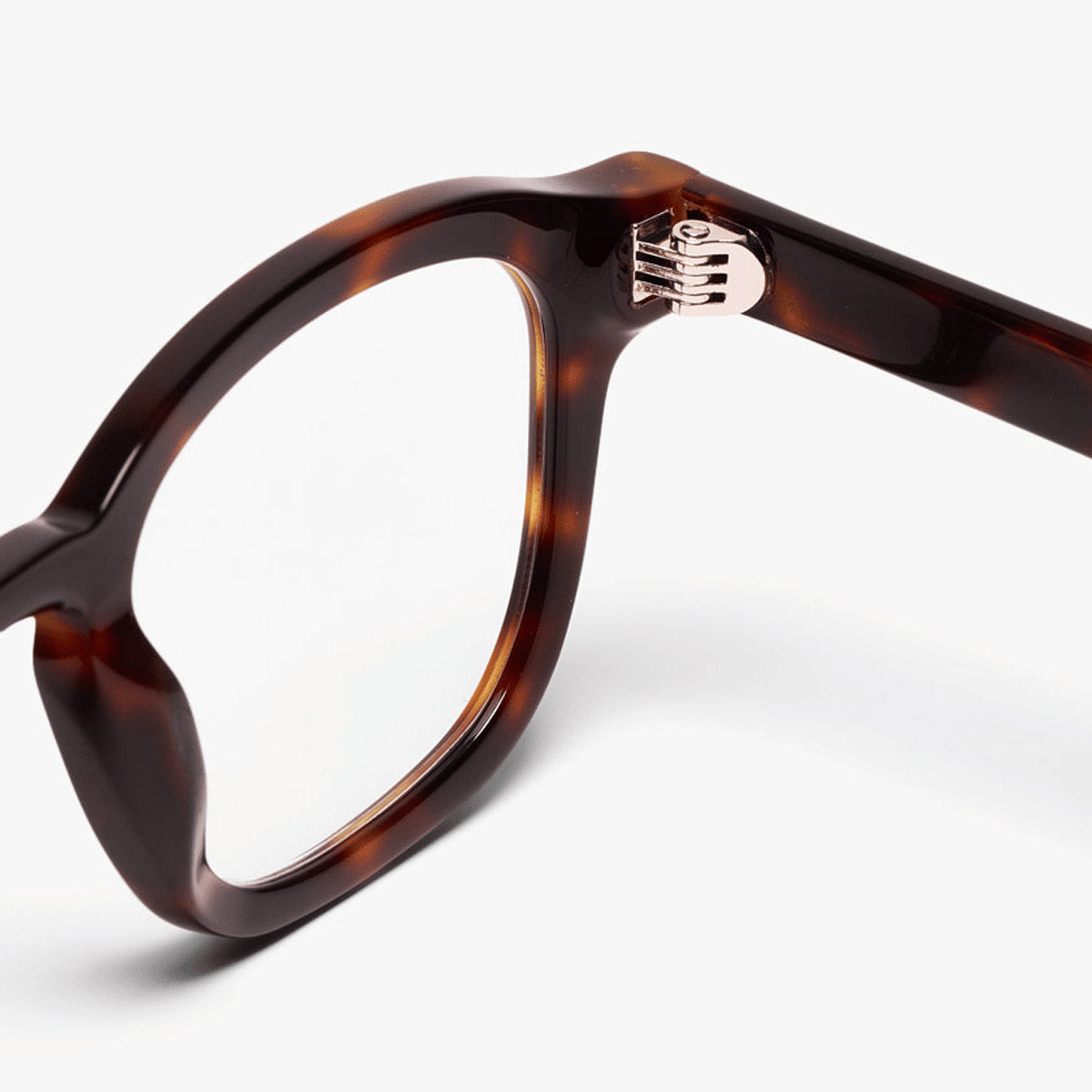 Luxreaders stylish Gråsten Light Turtle Reading glasses. Made from Bio-acetate in a Round shape.