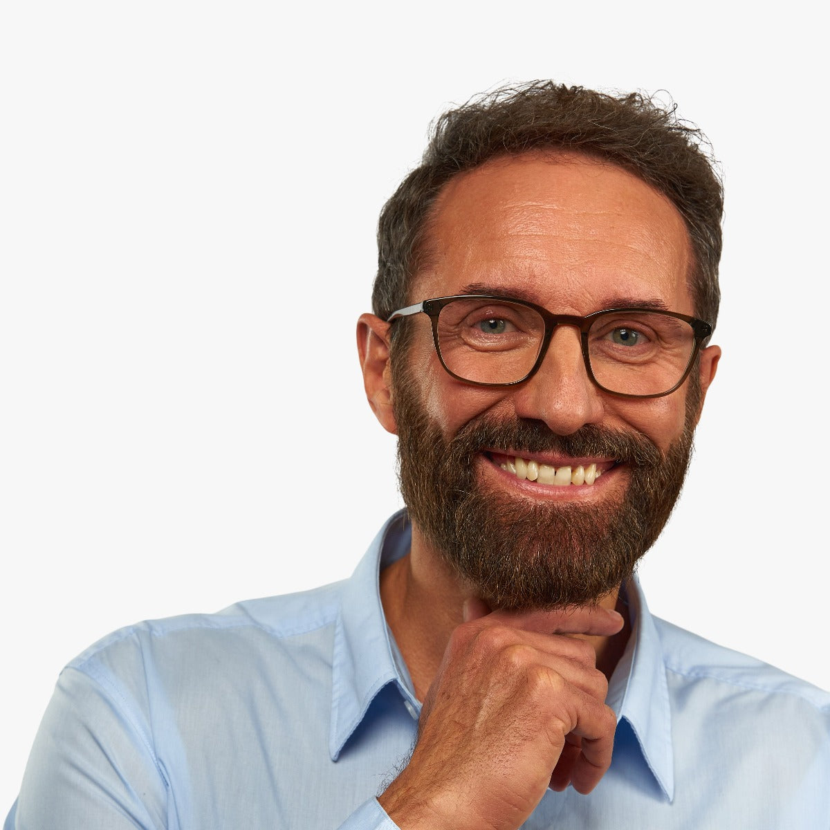 mens-ebeltoft-shiny-olive_blue-light-glasses_male-model-1.jpg?v=1771423641&width=1200