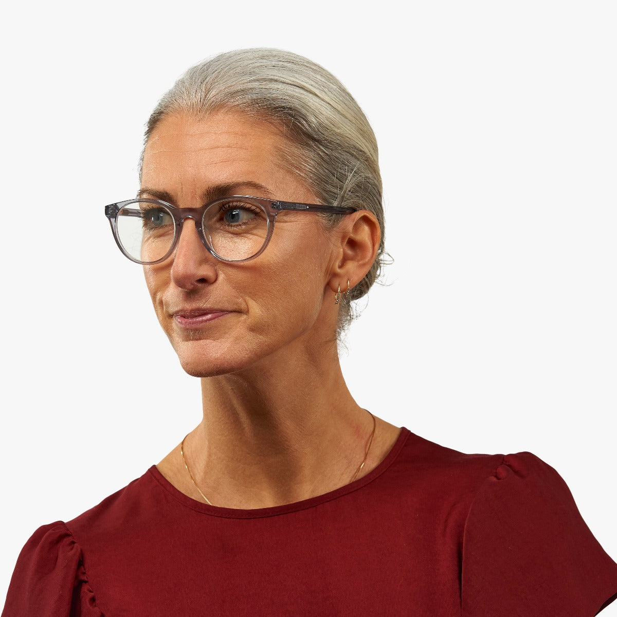 Person wearing Women’s Örebro Crystal Grey glasses